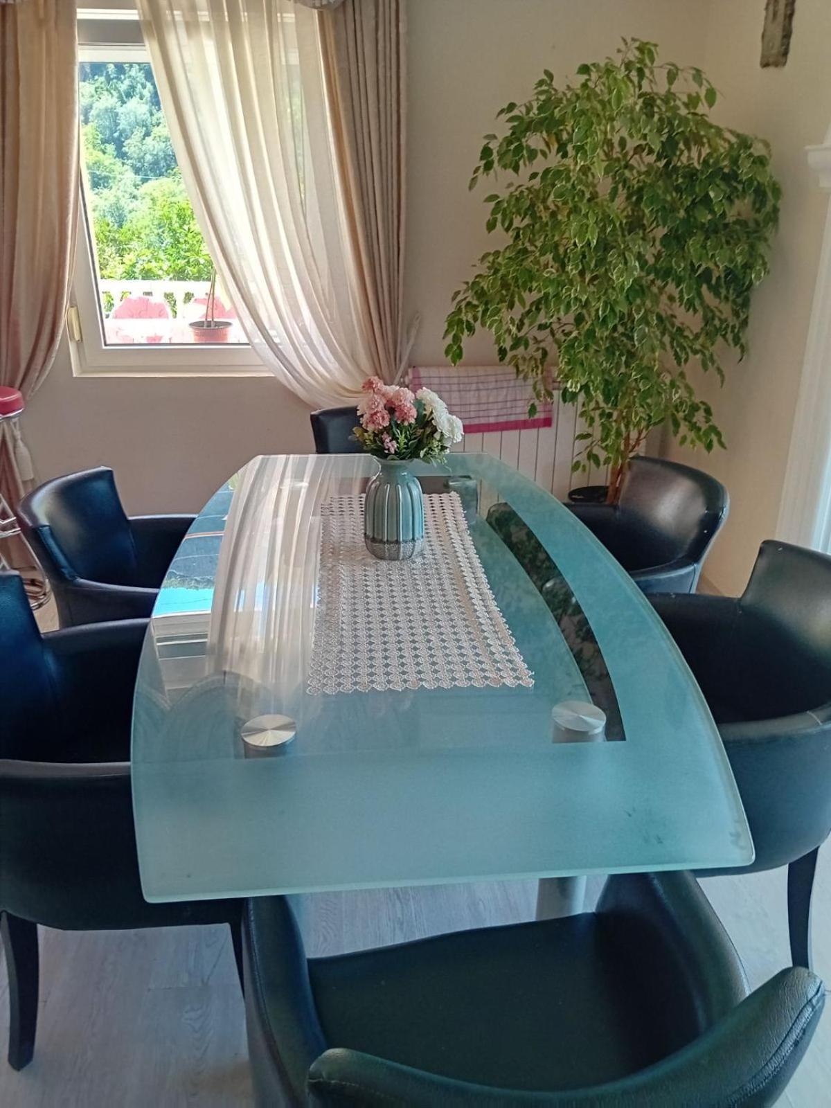 Apartments Vidikovac Inn Котор Екстер'єр фото