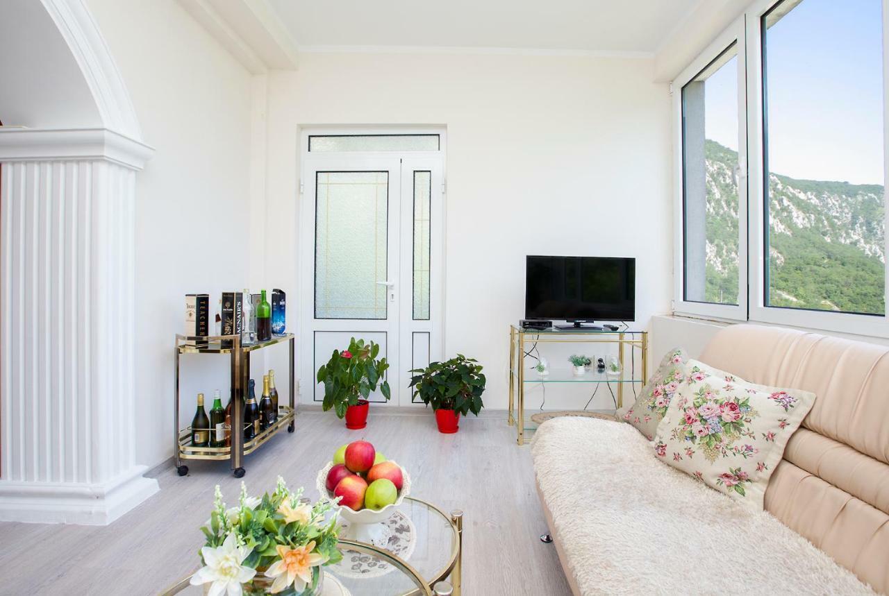 Apartments Vidikovac Inn Котор Екстер'єр фото