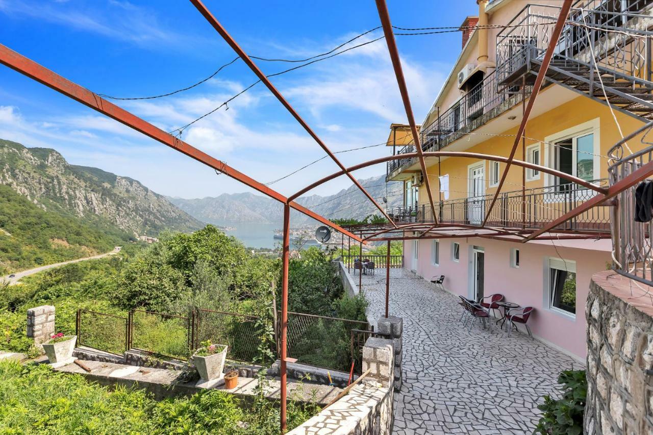 Apartments Vidikovac Inn Котор Екстер'єр фото